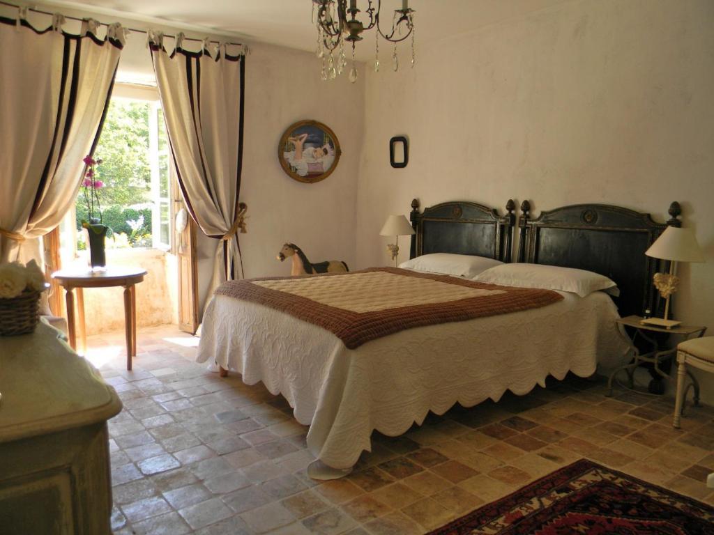 La Grange A Nicolas Baume-les-Messieurs Room photo